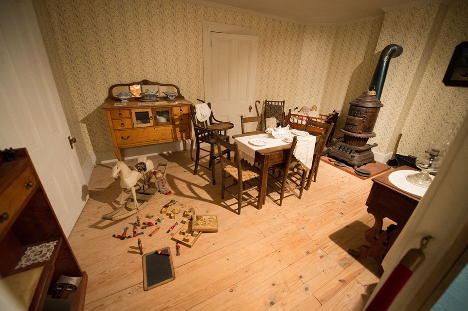 A Missouri cabin, 19th century life