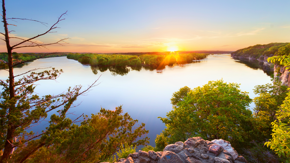 A photo of a river in Missouri (source: Shutterstock).