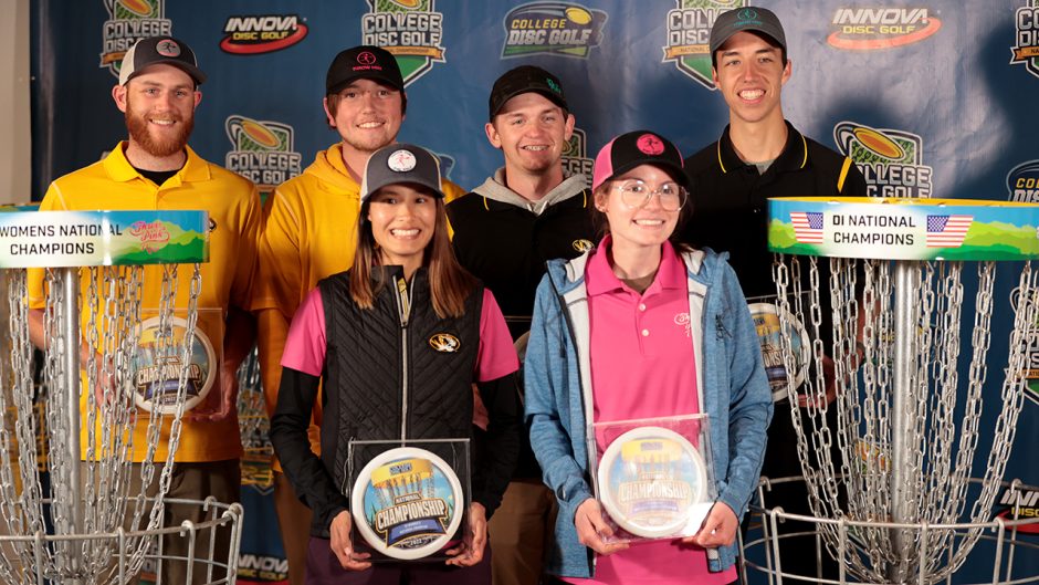 six mizzou disc golf players pose with their trophies