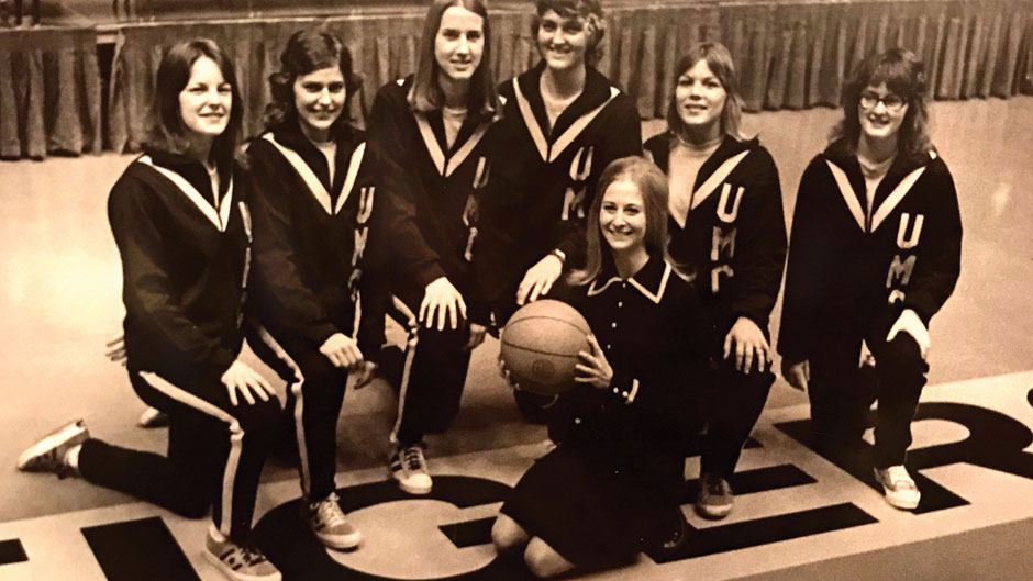 historical group shot of women's basketball team