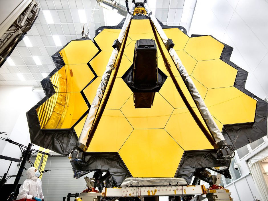 Picture of the James Webb Space Telescope Primary Mirror