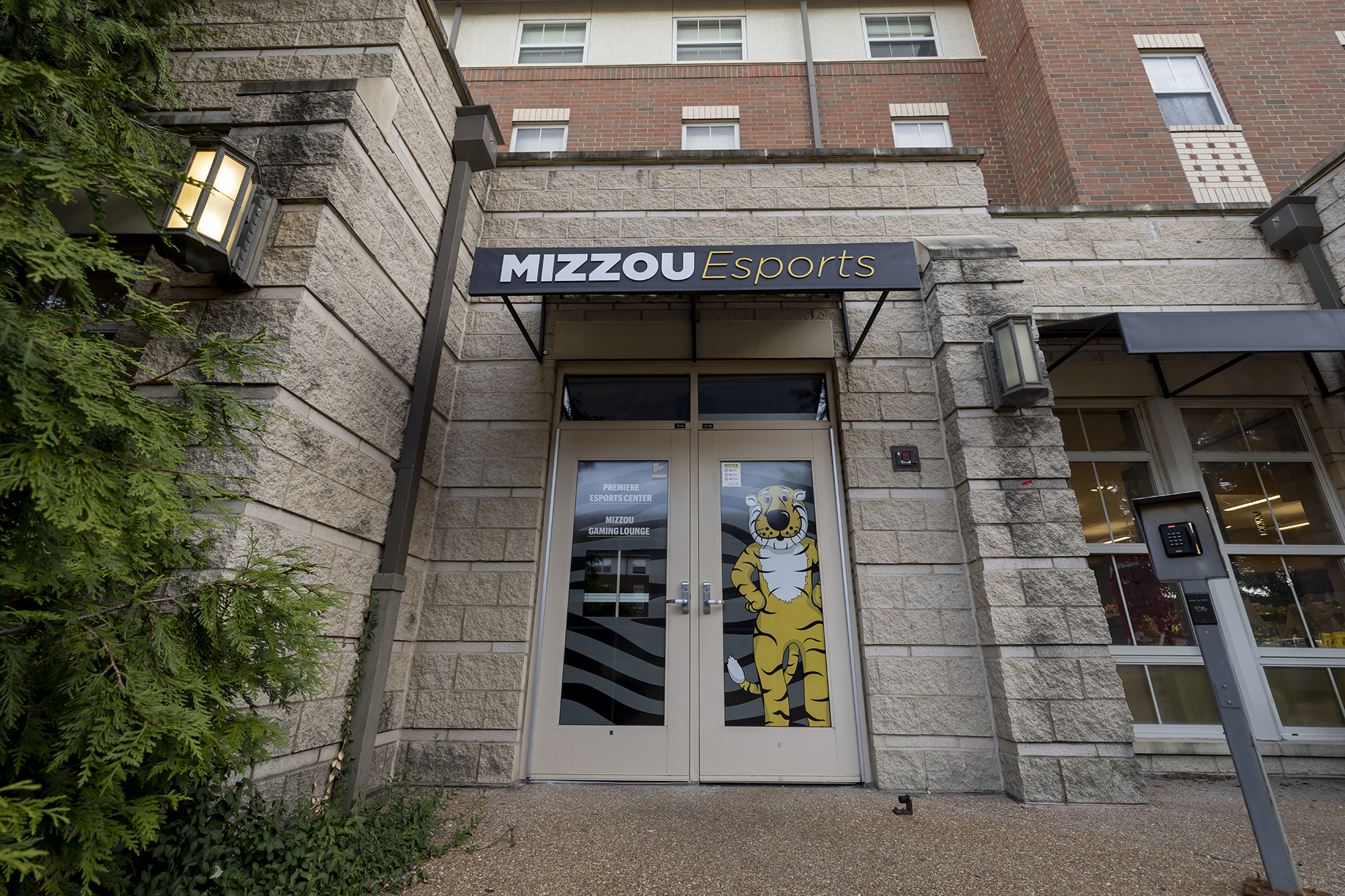 exterior of the mizzou esports entrance