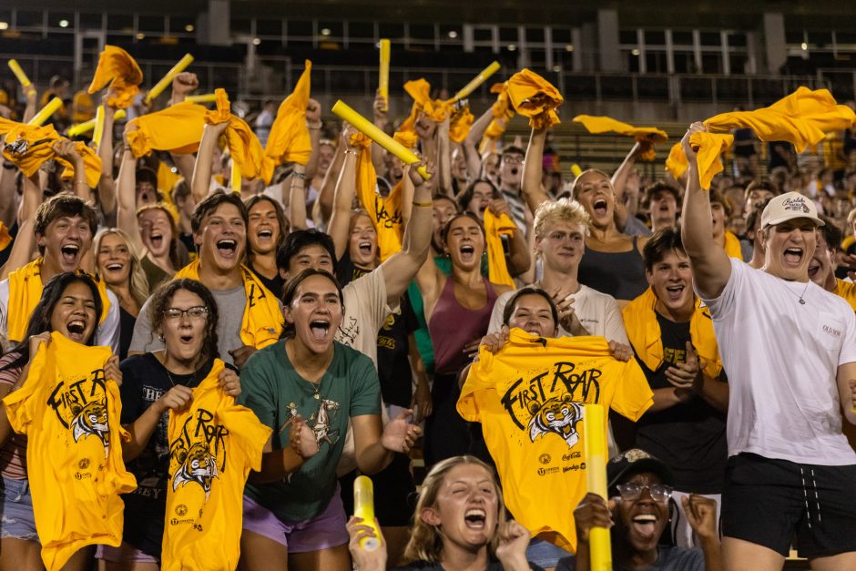 students cheer at first roar event