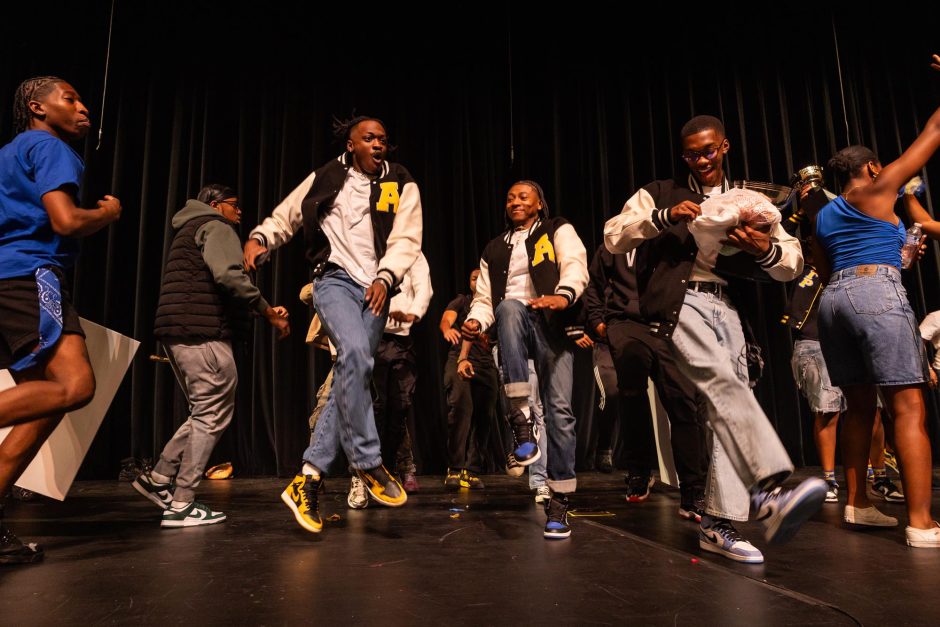 Students dance at step show