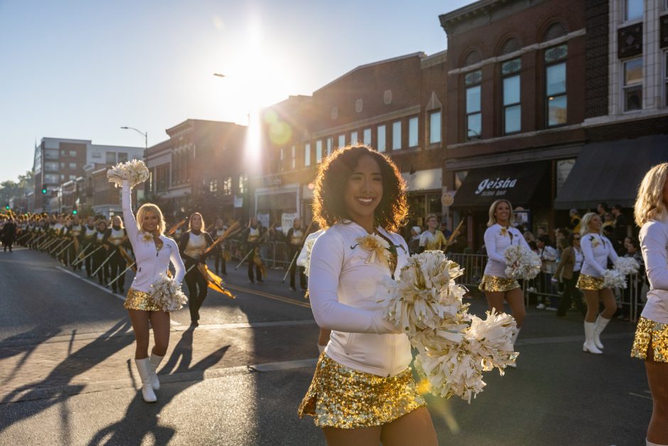 Golden Girls perform at parade