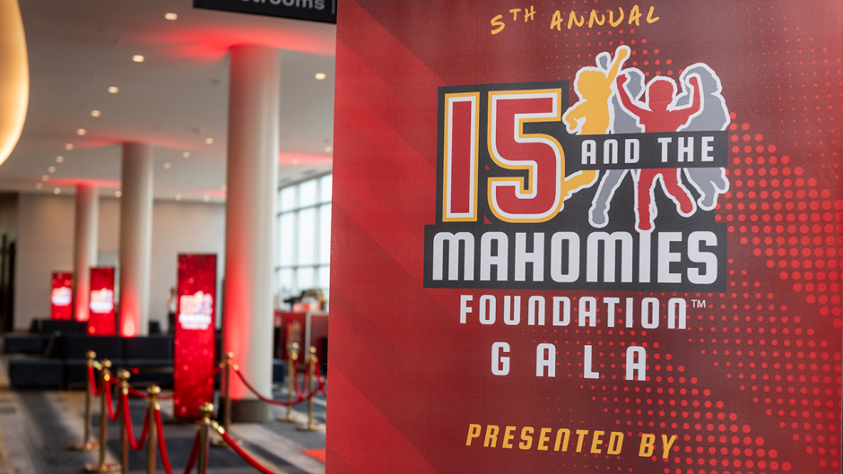 15 and The Mahomies banner and gala space