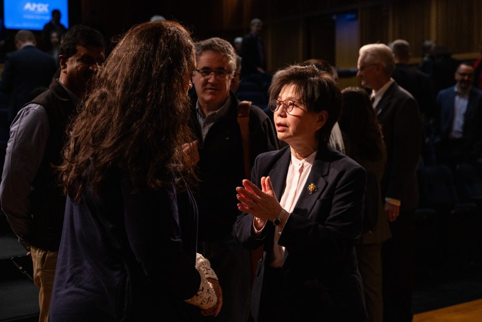 Harriet Kung speaks to faculty and students