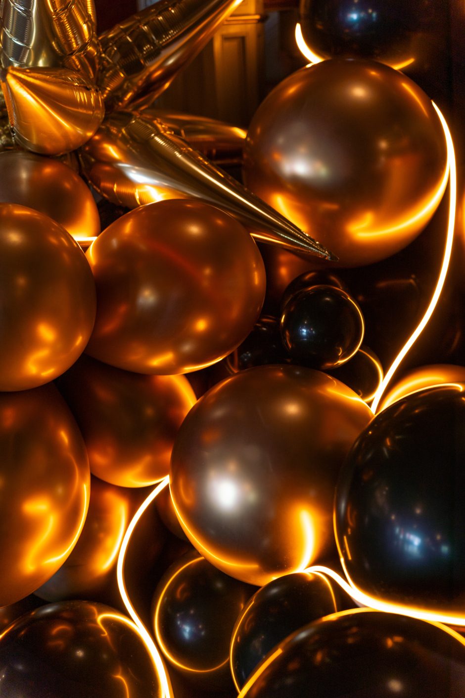 Gold and black spherical shapes