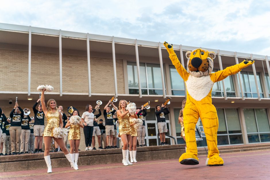 Truman the Tiger and Golden Girls on Lowry Mall