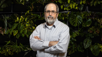 Ron Mittler posing at Mizzou.