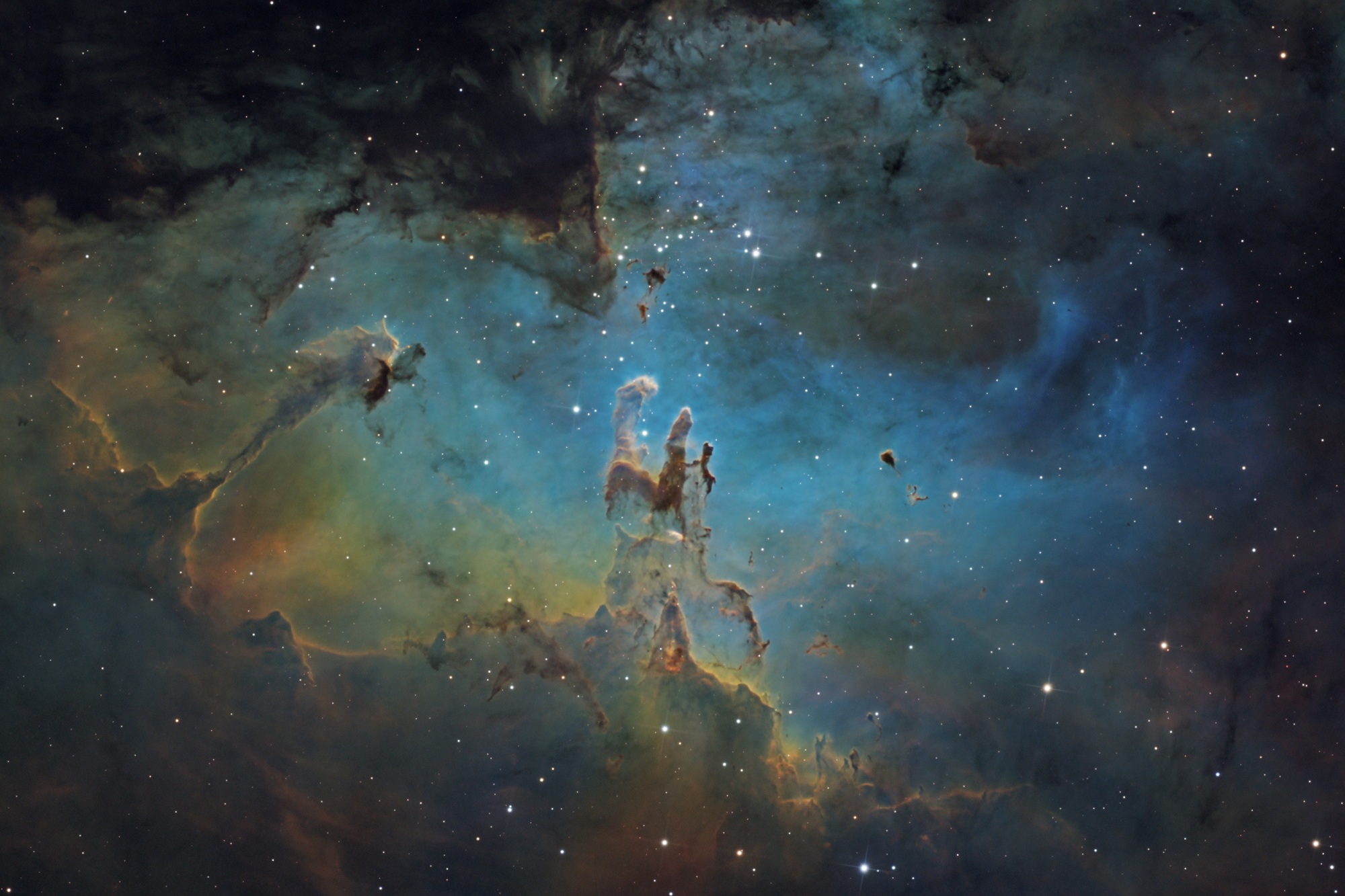m16 Eagle Nebula’s Pillars of Creation