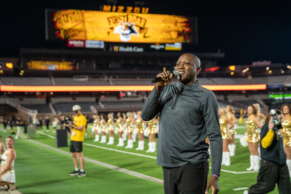 Dennis Gates talks to crowd