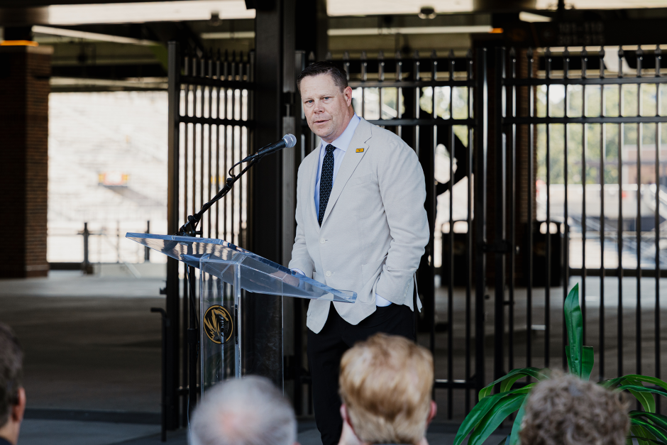 Laird Veatch at podium