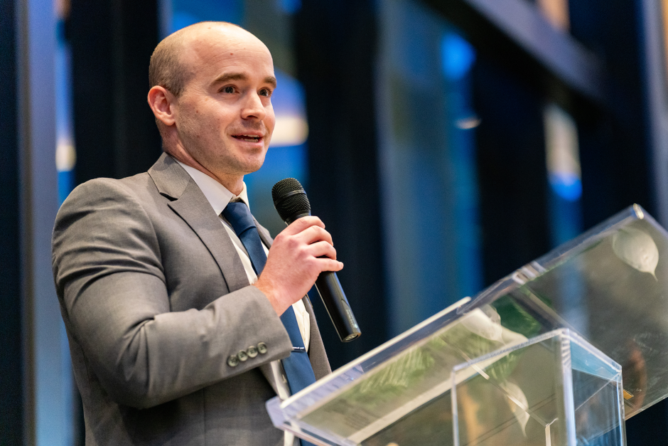 MURR leader addresses crown
