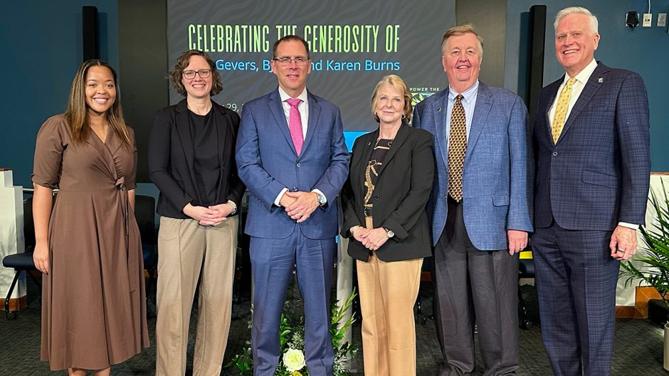 Donors with university leadership