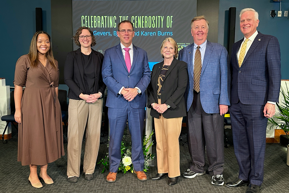 Gevers, Burns with university leadership