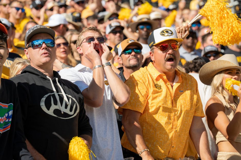 Mizzou fans cheering at the game